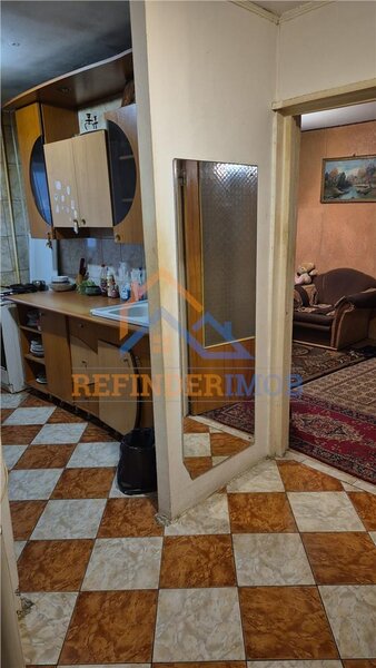 Dristor, vanzare 3 camere 69 mp.