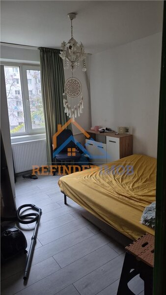 Dristor, vanzare 3 camere 69 mp.