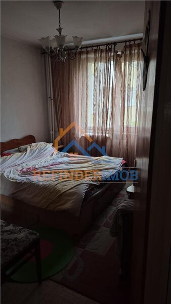 Dristor, vanzare 3 camere 69 mp.